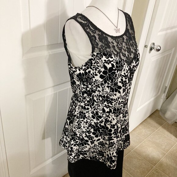 SLOANE & SADIE Black white flocked floral print sleeveless peplum top LARGE XL - Picture 5 of 15